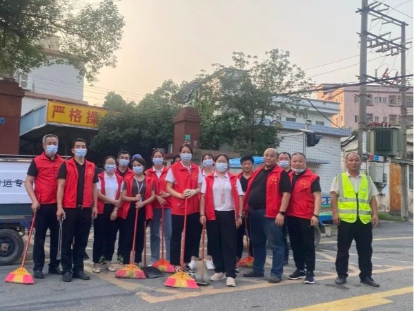 火狐电竞光电硅胶事业部--公益行（社区街道清扫）