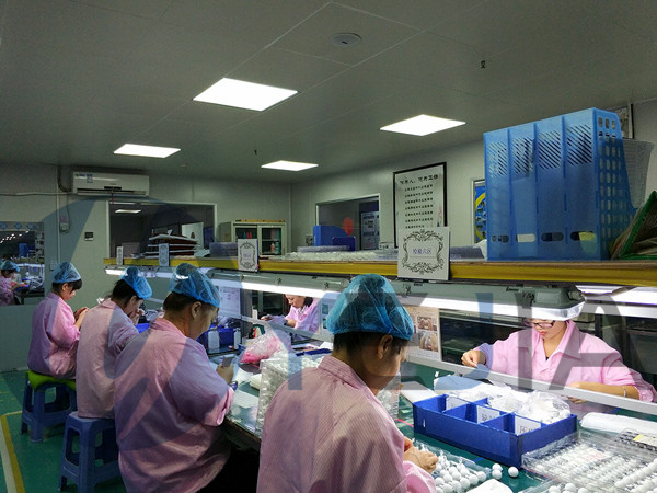 火狐电竞光电万级洁净车间